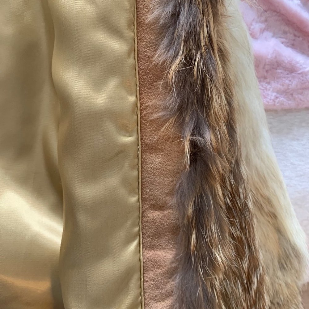 Women’s Authentic Vintage Fox Fur Coat - Picture 7 of 11